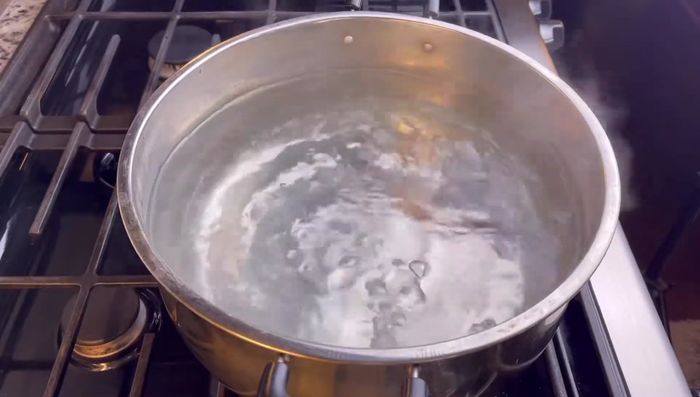 Steam for 20-30 minutes, wiping the lid to prevent water drips.