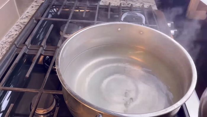 Remove the cassava from the heat and let it cool completely.