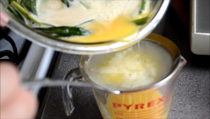Strain the mixture to remove any pandan leaf pieces or lumps.