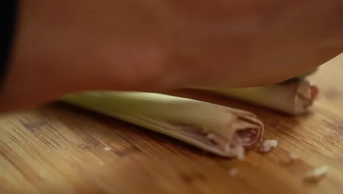Create a lemongrass trivet by lightly bruising lemongrass stalks and spreading them in your serving bowl.