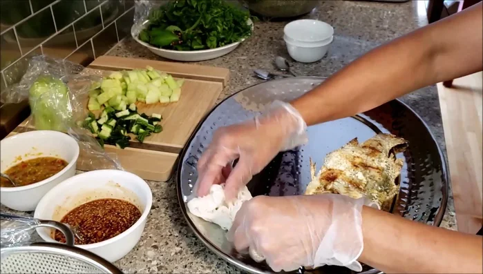 Prepare your desired accompaniments (vermicelli noodles, lettuce, bitter melon, cucumber, cilantro, mint).