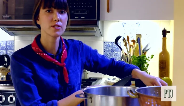 Crush 4 cloves of garlic.