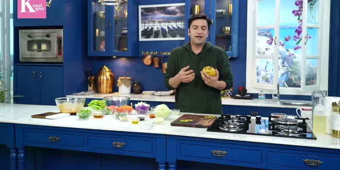 Prepare the vegetables and fruits: Thinly slice Chinese cabbage, raw papaya, tomatoes, onions, and any other vegetables or fruits you choose. You can add strawberries, mangoes, etc.