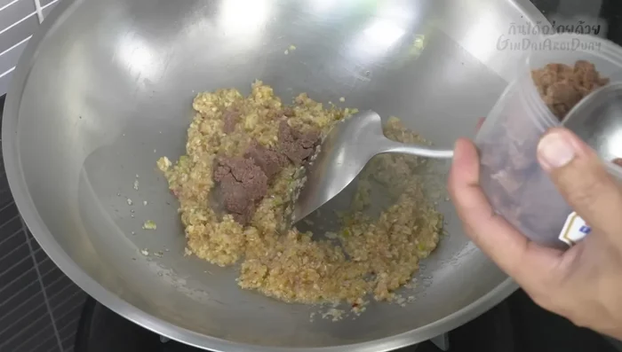 Add shrimp paste and stir-fry until fragrant.