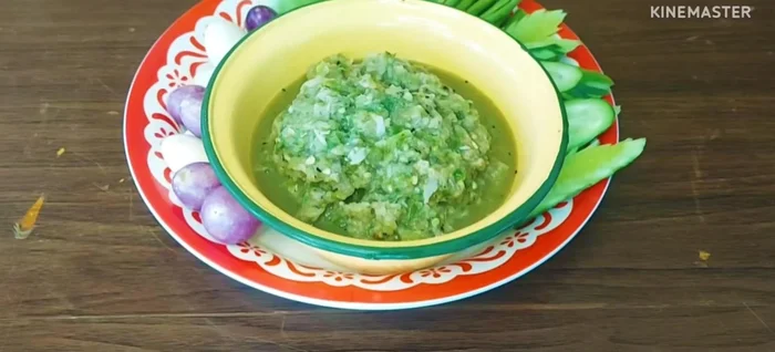 Serve with hot rice or sticky rice.