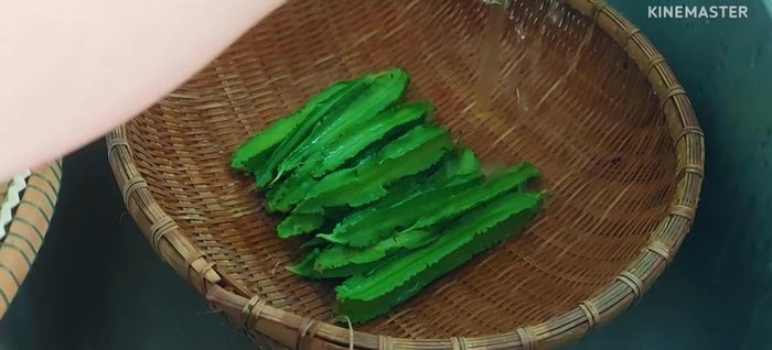 Clean the winged beans. They can be eaten raw or cooked.