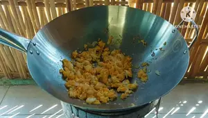 Spicy & Creamy Fried Egg Chili Paste: A Nostalgic Thai Recipe