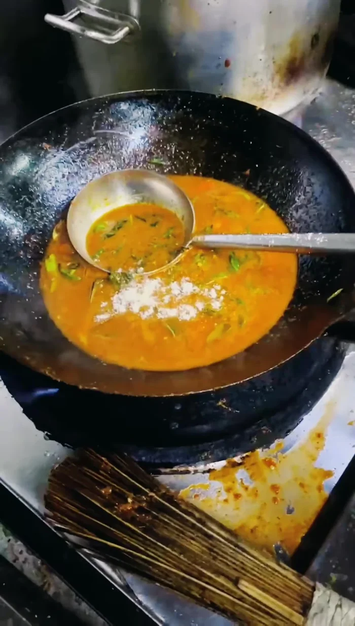 Add aromatic powder, a little salt, and a little sugar. Mix well.