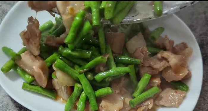 Serve hot with rice and chili paste or shrimp paste.