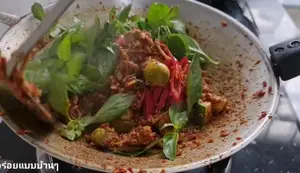 Spicy Stir-Fried Minced Fish: A Delicious Thai Recipe