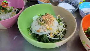 Stewed Chicken Noodles Recipe: A Delicious Street Food Business Idea