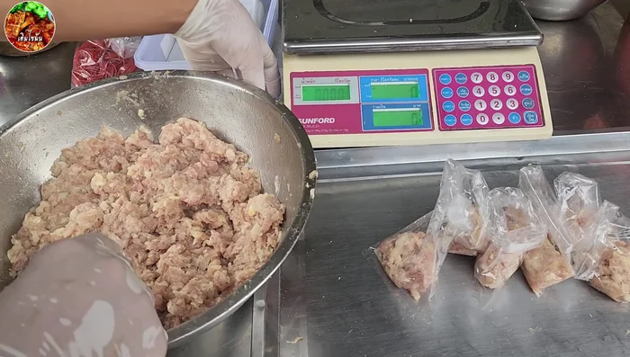 Pack the mixture: Divide the mixture into approximately 50-55 gram portions. Pack each portion tightly into a plastic bag, expelling all the air.