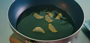 Crispy Khanom Pang Thai Dessert: Easy Tuna Filling Recipe