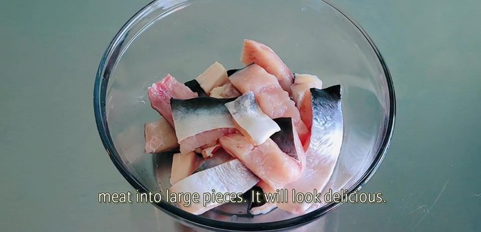 Cut the catfish into large pieces.