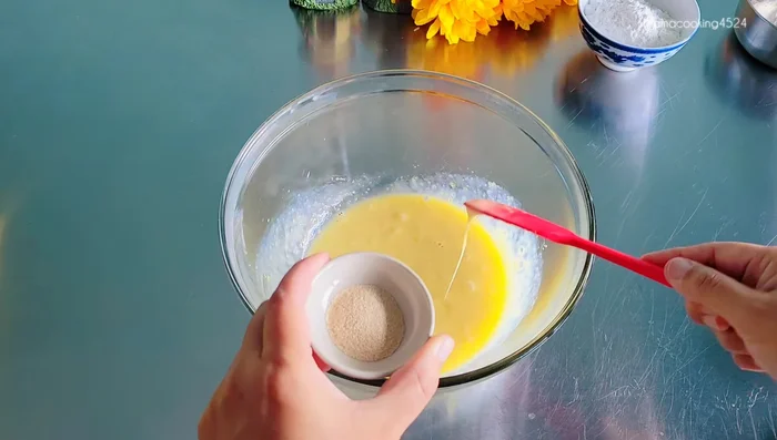Add 1 teaspoon of yeast and mix until everything is well incorporated. Set aside for 5 minutes.