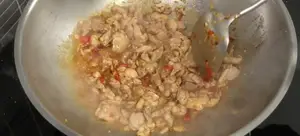 Stir-Fried Chicken with Holy Basil: A Spicy Thai Delight