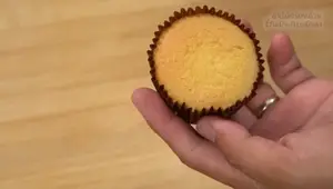 Fluffy Butter Cupcakes: A Christmas Delight