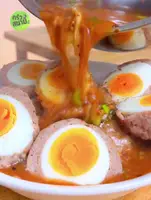 Spicy Minced Pork in Egg Tom Yum Soup Recipe