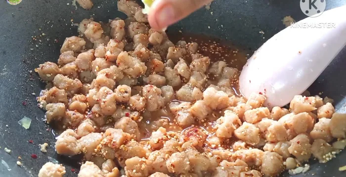 Mix well and add lemon juice. Taste and adjust seasonings as needed.