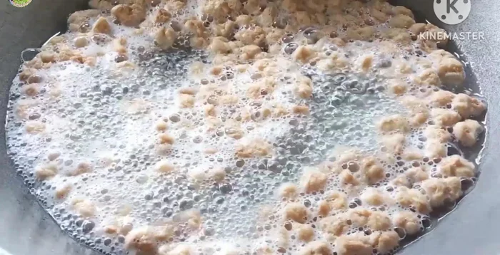 Add 100 grams of soy protein (#2) to the boiling water. Boil for 3 minutes.