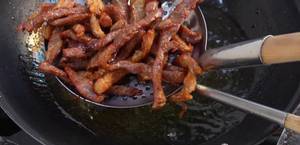 Easy Thai Sun-Dried Beef Recipe (Fried Beef Jerky)