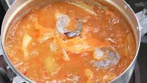 Sour Papaya & Fresh Shrimp Curry: Easy Thai Recipe