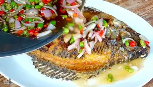 Crispy Fried Tilapia with Spicy Fish Sauce Chili Sauce