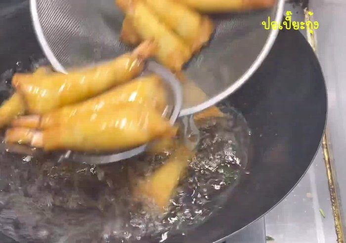 Serve with dipping sauce.