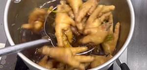 Spicy Braised Chicken Feet: A Delicious Thai Recipe