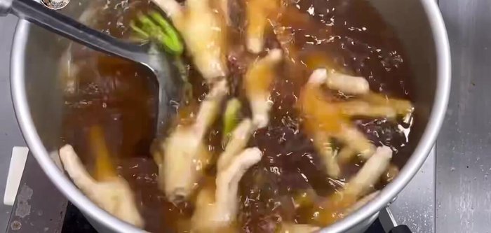 Finish braising. (This step is implied by the audio)