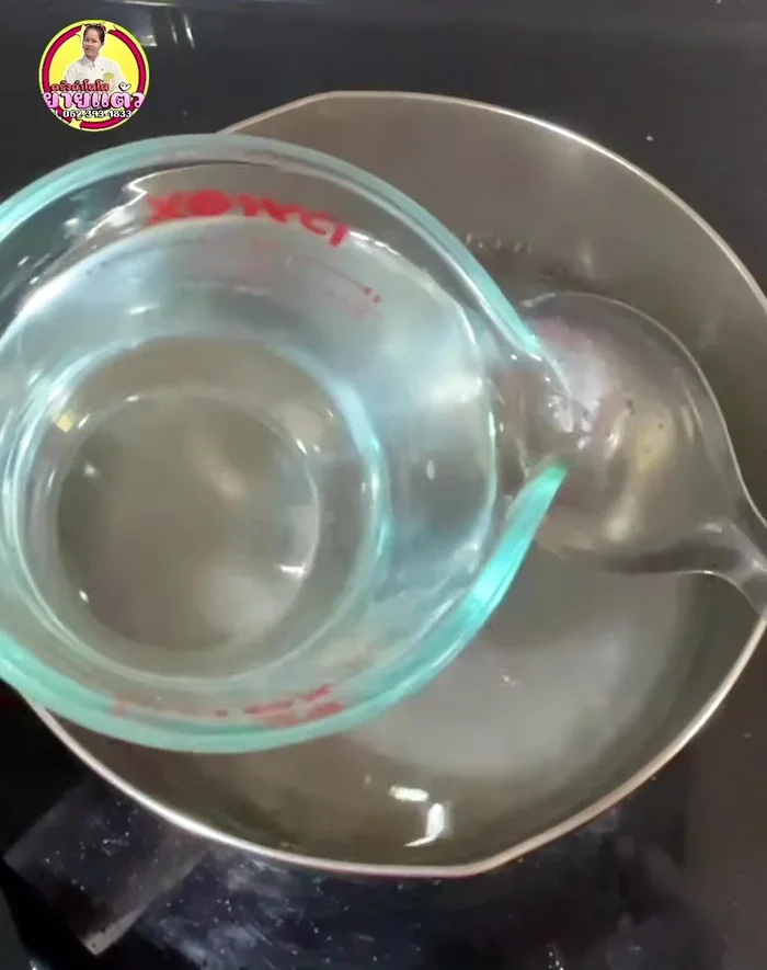 Add vinegar to the boiling mixture and stir well. Boil for 3-4 minutes to reduce the vinegar smell. Turn off the heat and let it cool.