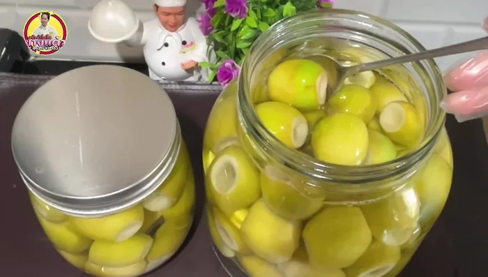 Pickle: Close the lid tightly and pickle for 24 hours or more (2-3 days for best results). [139.44]