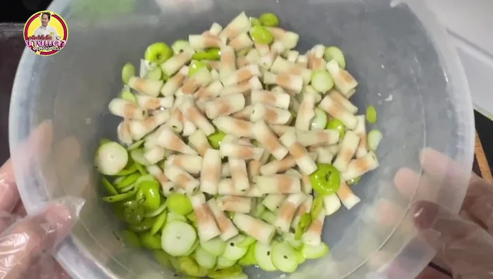 Peel the Pudsa: After soaking, rinse with plain water. [93.88]