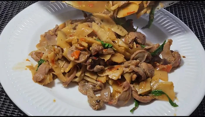 Turn off the heat and serve.