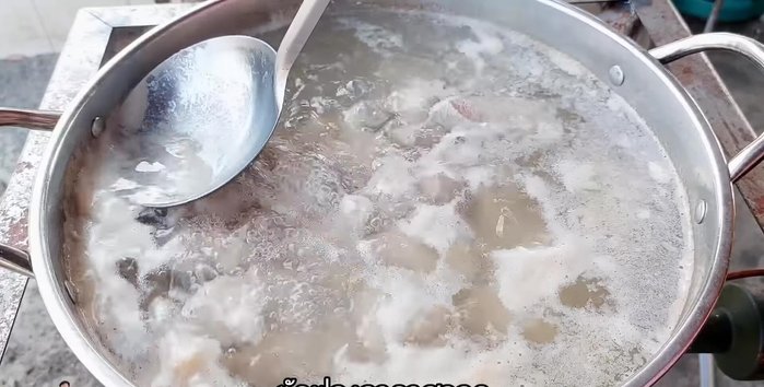 Skim off any white foam that rises to the surface.