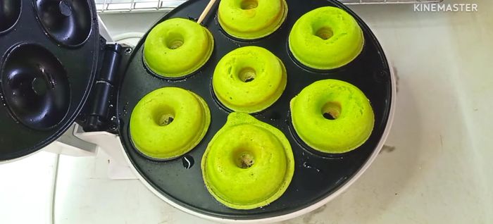 Remove from oven and let cool completely on a wire rack.