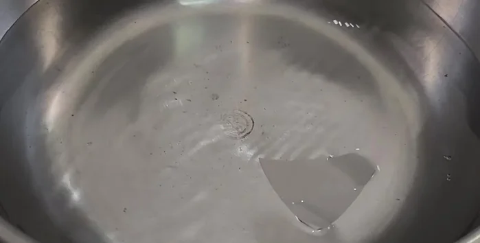 Boil noodles gently in a separate pot. Add rice flour mixture to thicken the broth.