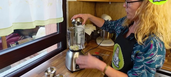 Combine all the chopped ingredients and ground spices in a blender.