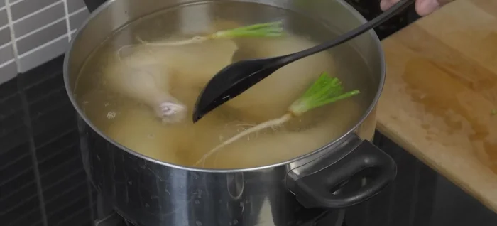 Bring to a simmer (not a boil) over medium-low heat. Maintain a temperature around 70-80 degrees Celsius.
