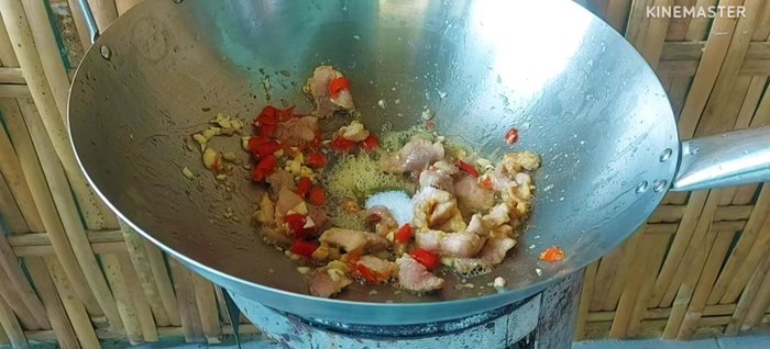 Season with sugar, seasoning powder, soy sauce, and dark soy sauce (optional).