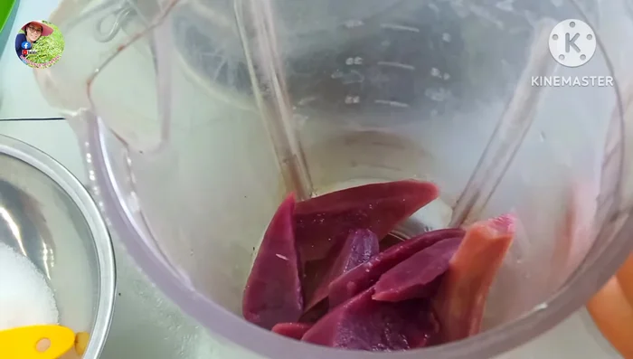 Place the cooked sweet potatoes in a jar and blend with coconut milk until smooth.