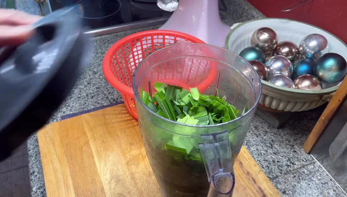 Blend the mixture for less than 1 minute.