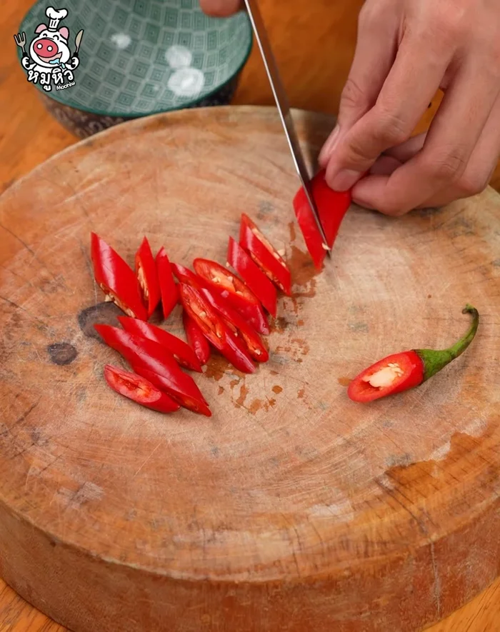 Slice green beans for better presentation.