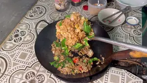 Authentic Thai Old School Dark Soy Sauce Fried Rice Recipe