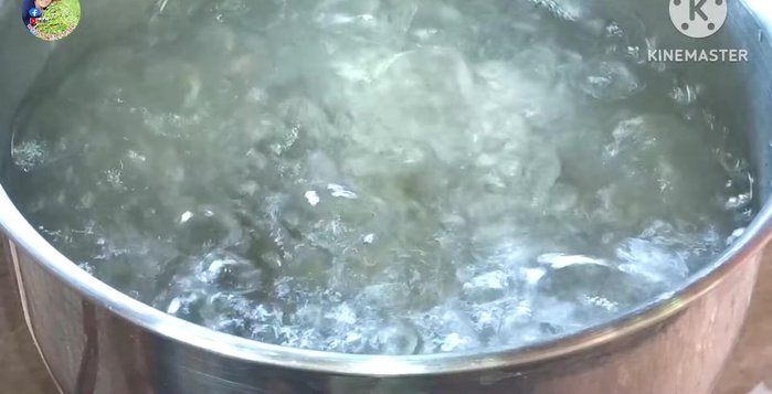 Set up a pot and bring water to a boil. This water will be used for the dough.