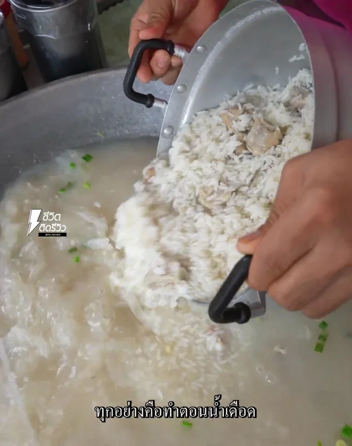 Continue boiling until the fat is gone.