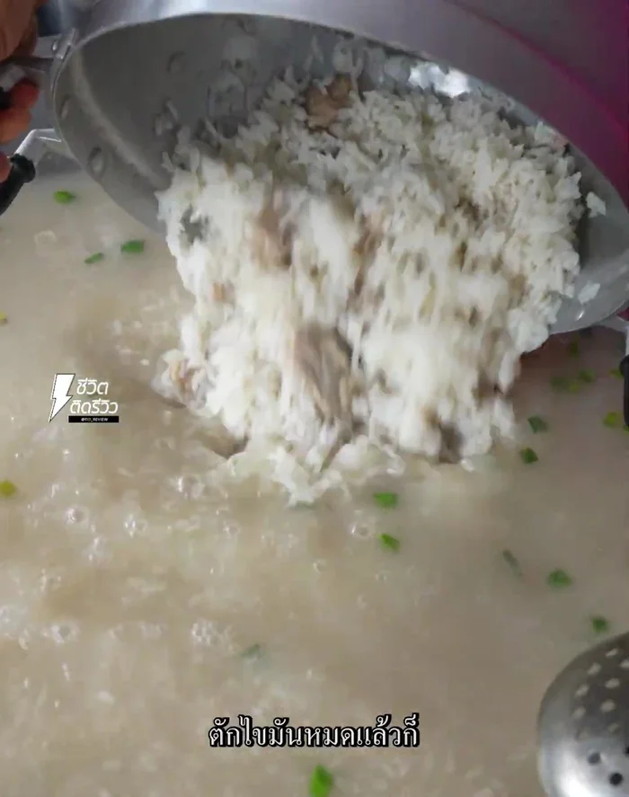 Rinse the rice 3-4 times.