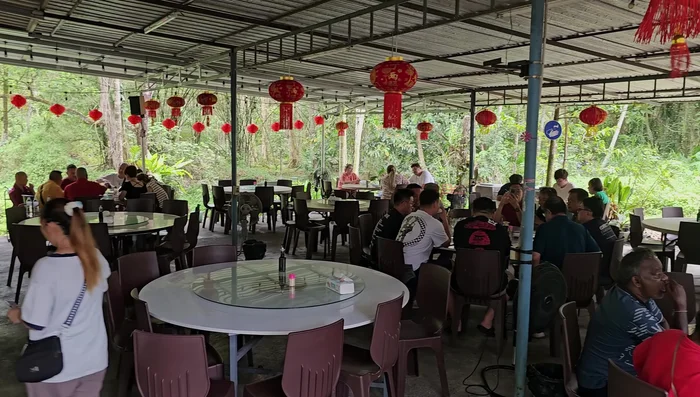 Select a large, fresh Black Tilapia. (The video shows one that's exceptionally large!)