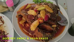 Giant Tilapia Feast: Betong, Thailand's 3-Flavor Fish Recipe