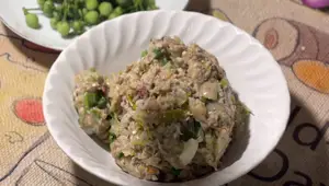 Budget-Friendly Ground Mackerel Recipe (40 THB!) - Easy Thai Dish